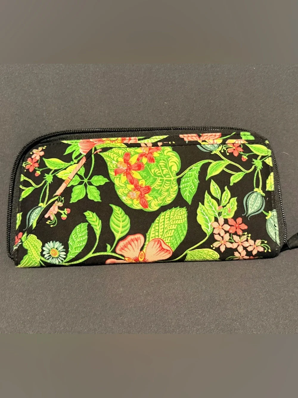Vera Bradley Retired Botanical Design Toiletries Bag & Travel Wallet